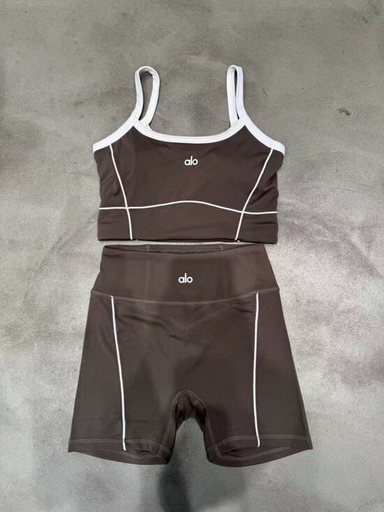 ALO Chocolate Vest & Stretch Shorts — Size M - Picture 2 of 2